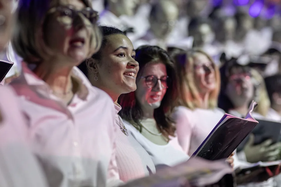 Sängerinnen im Chor